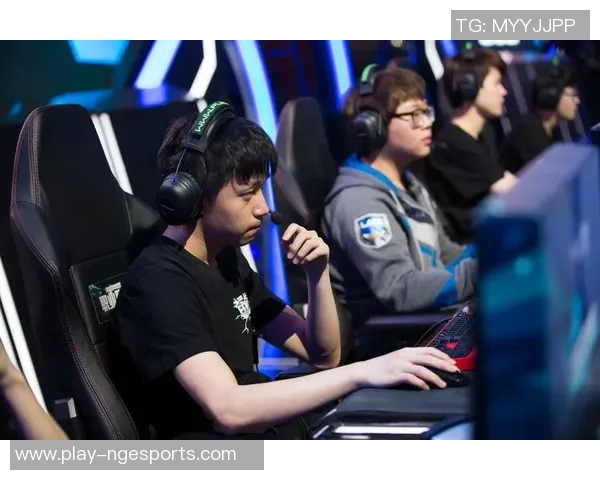 深入解析EDG战队的运营策略与战术执行方式 深入解析EDG战队的运营策略与战术执行方式