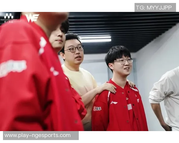 赛后分析FPX与WE对决中的战术布局与执行细节 赛后分析FPX与WE对决中的战术布局与执行细节